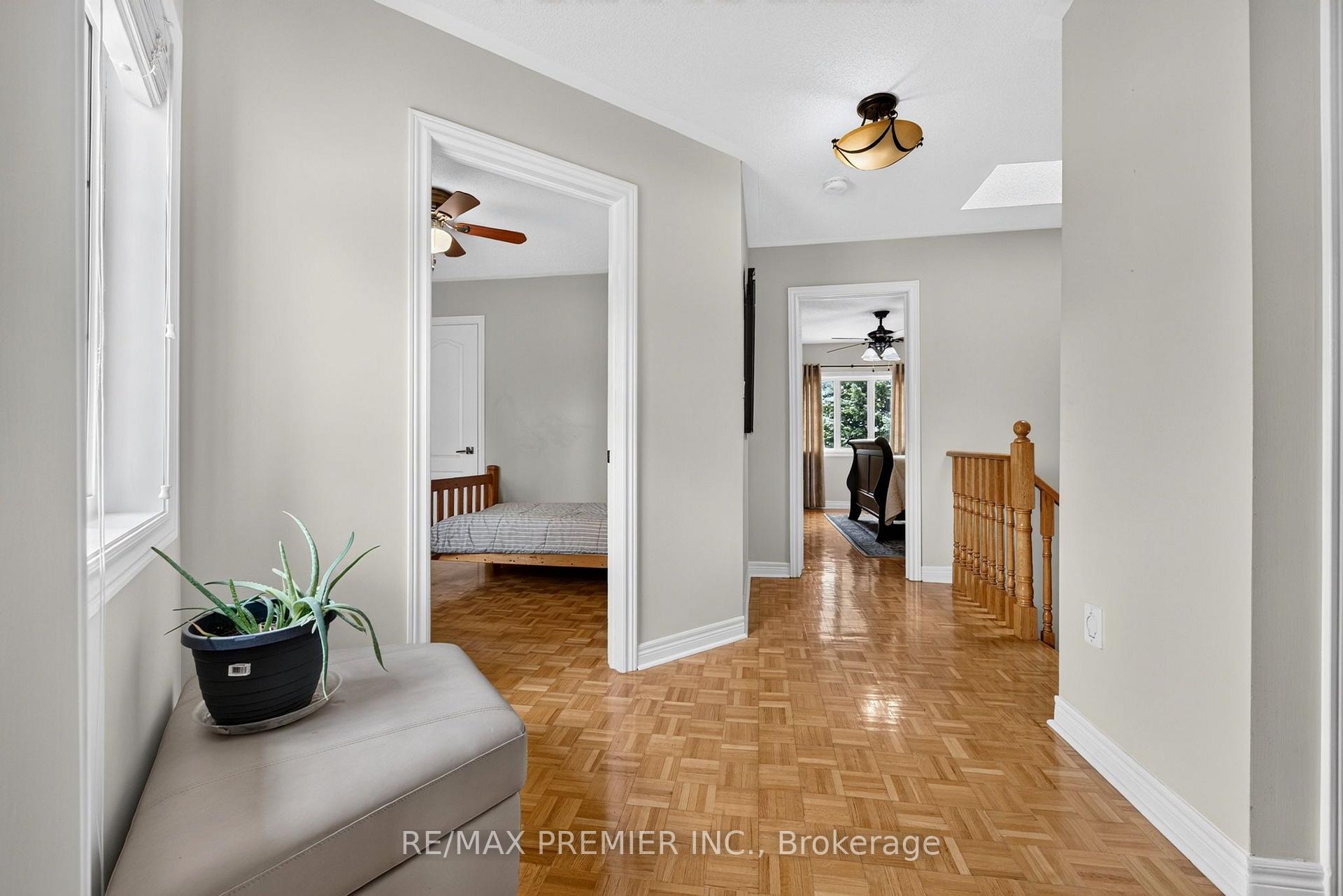 Photo 25 of 83 Royal Ridge Crescent, Vaughan, Maple — HOMEH