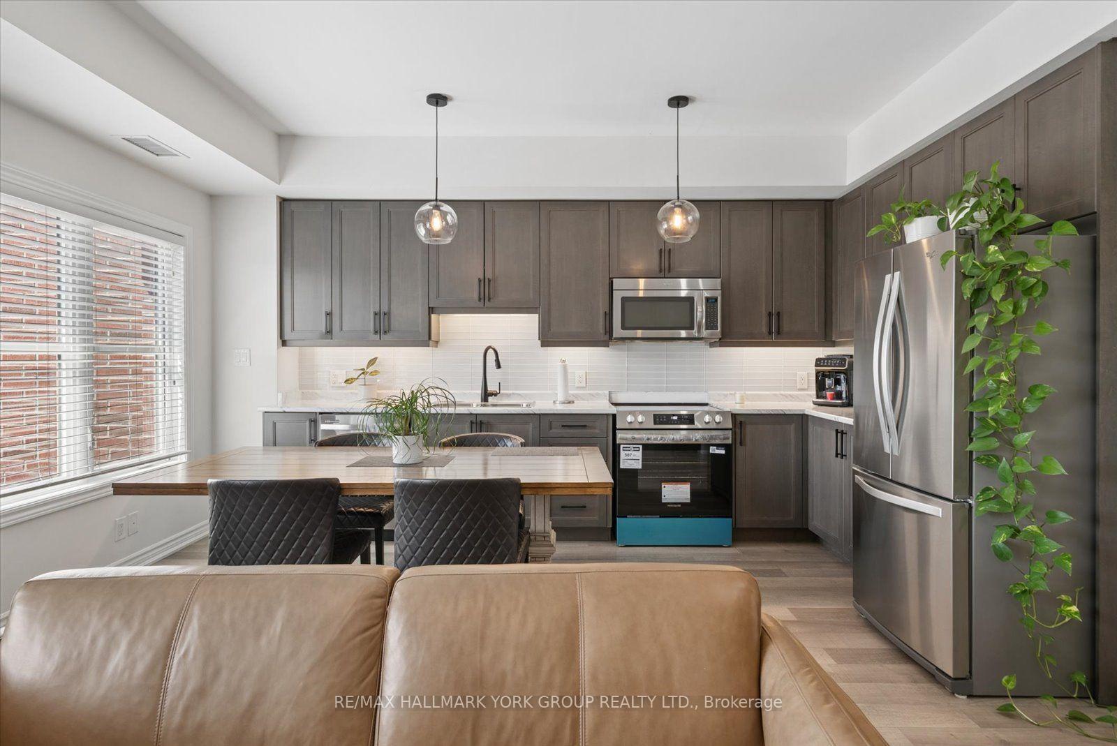 Photo 7 of Unit 203, 3905 Major Mackenzie Drive, Vaughan, Vellore Village — HOMEH