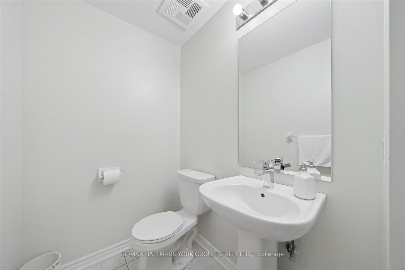 Photo 9 of Unit 203, 3905 Major Mackenzie Drive, Vaughan, Vellore Village — HOMEH