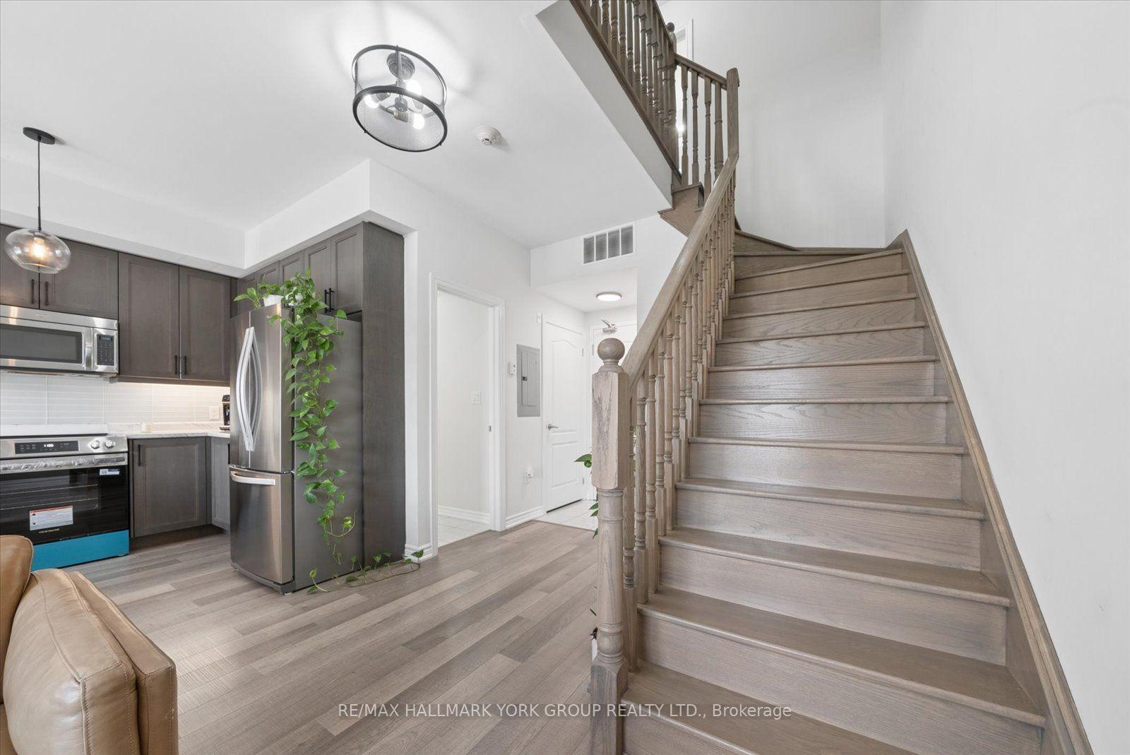 Photo 10 of Unit 203, 3905 Major Mackenzie Drive, Vaughan, Vellore Village — HOMEH