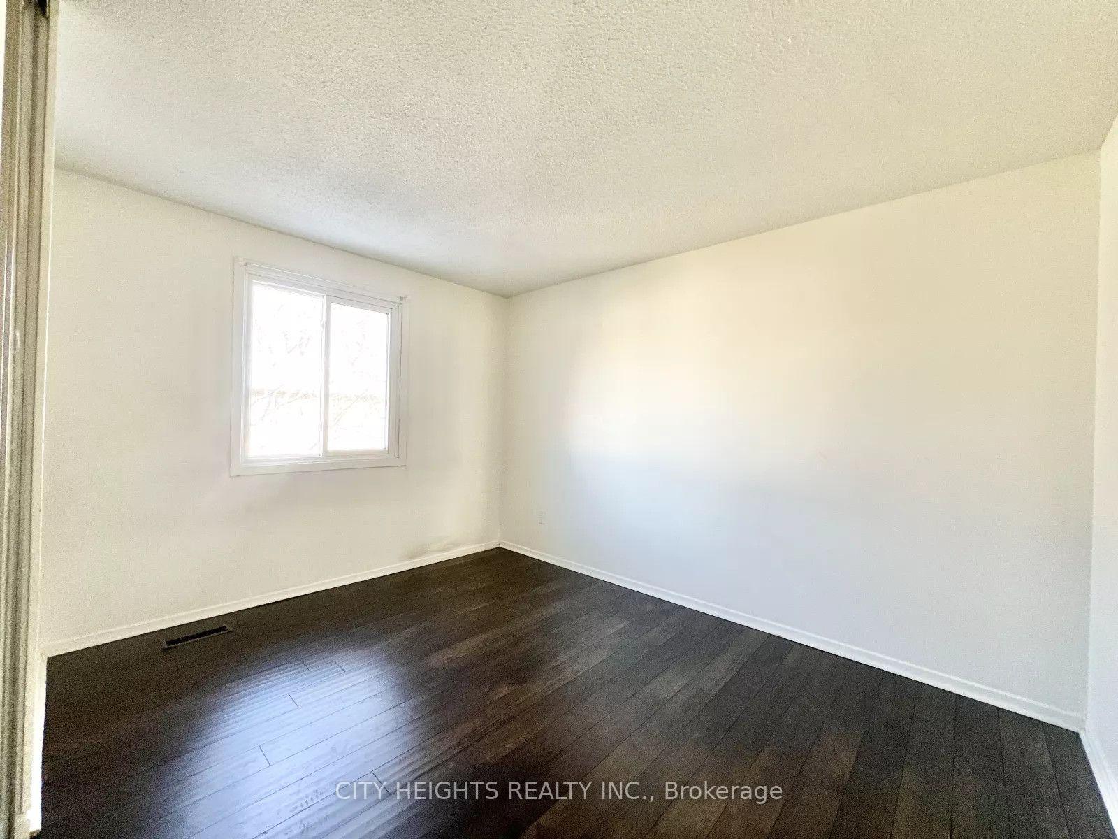 Photo 13 of Unit 20, 45 Hansen Road N, Brampton, Madoc — HOMEH