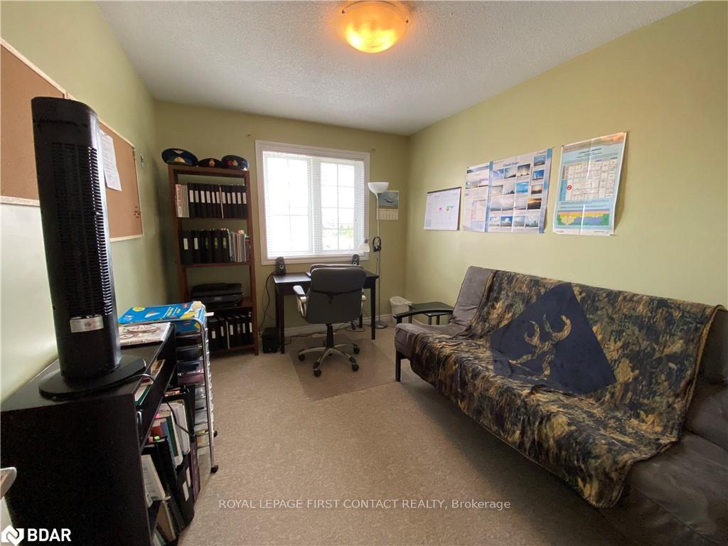 Photo 11 of 63 Sydenham, Barrie, Georgian Drive — HOMEH