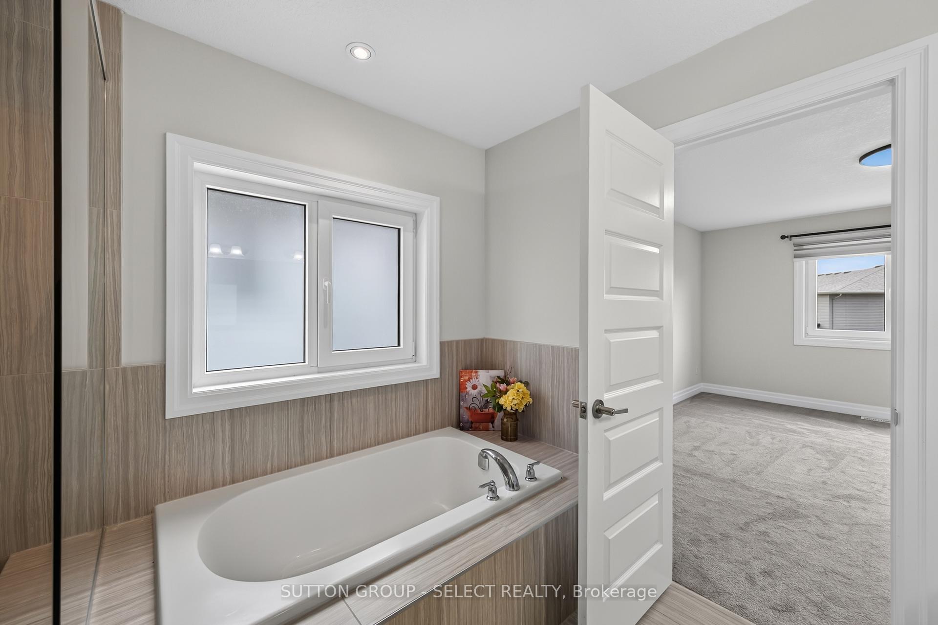 Photo 21 of 801 Superior Drive, London, North B — HOMEH