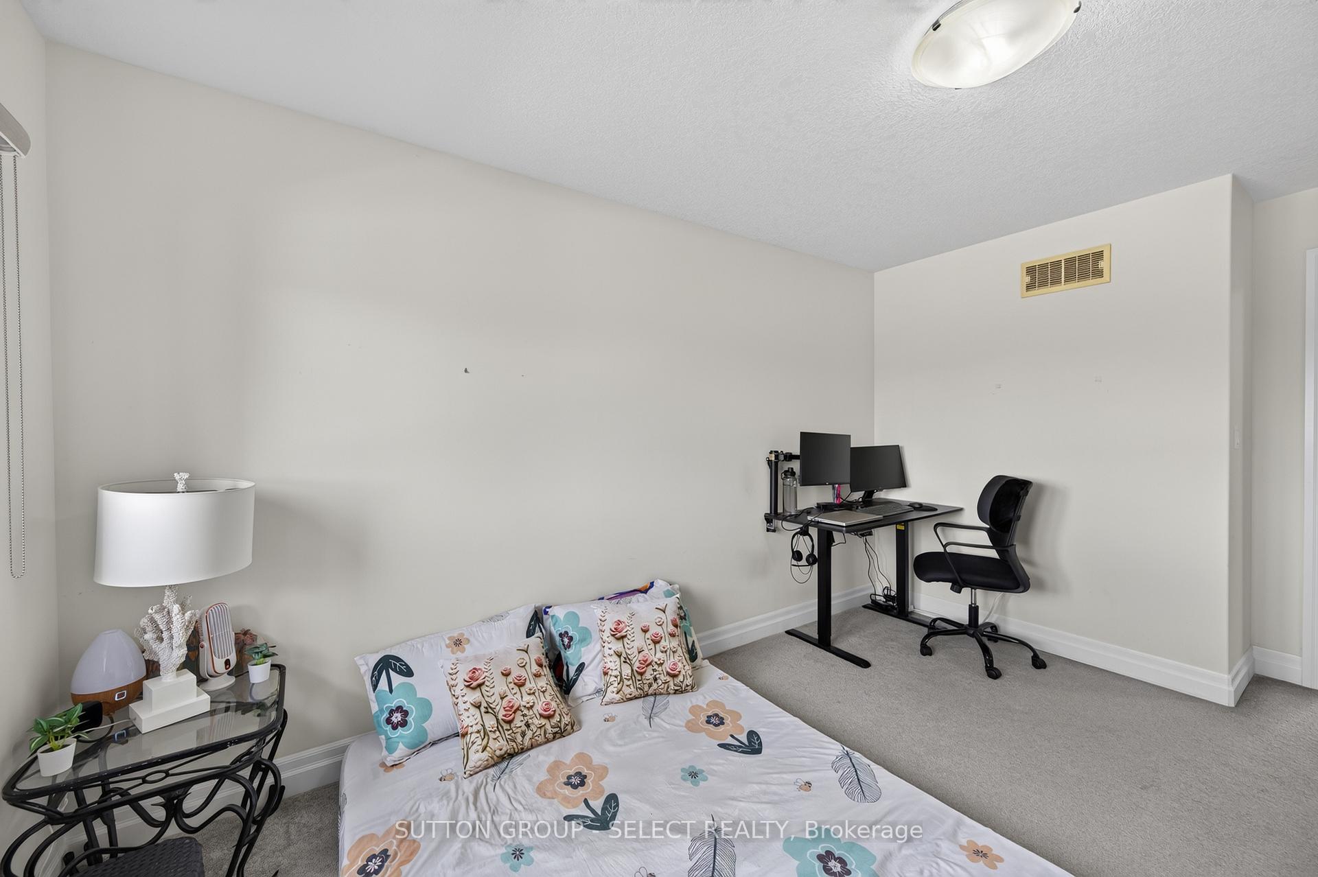 Photo 23 of 801 Superior Drive, London, North B — HOMEH