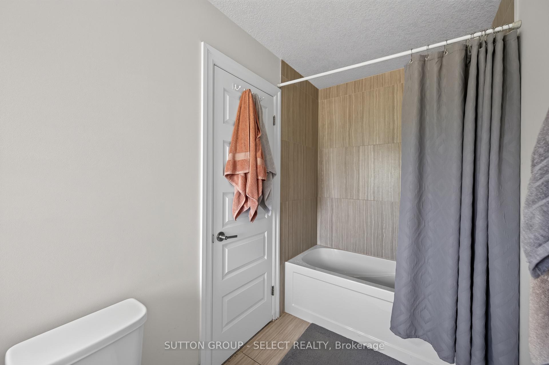 Photo 31 of 801 Superior Drive, London, North B — HOMEH