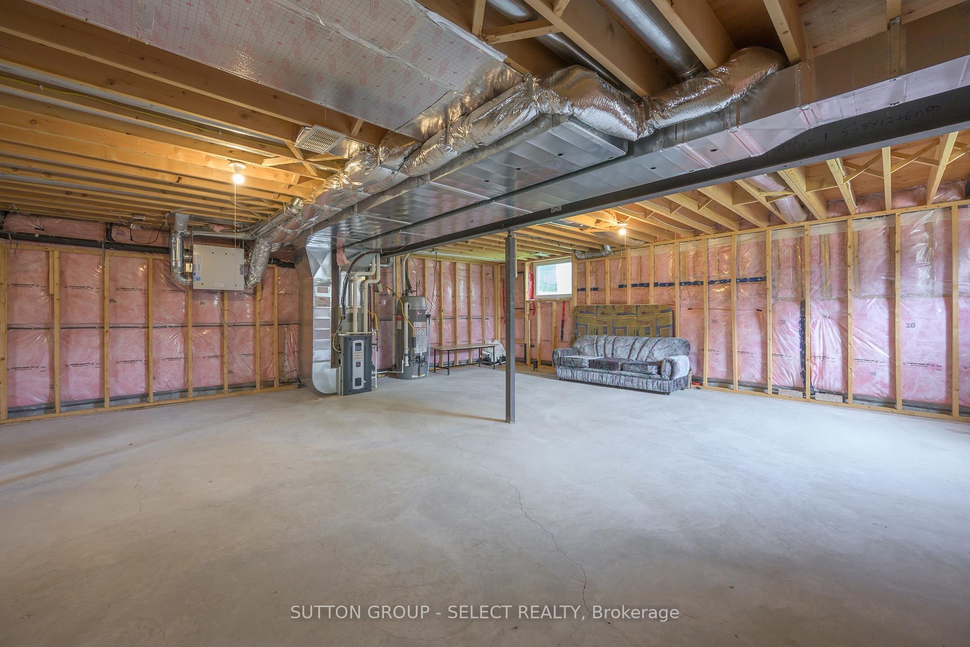 Photo 34 of 801 Superior Drive, London, North B — HOMEH