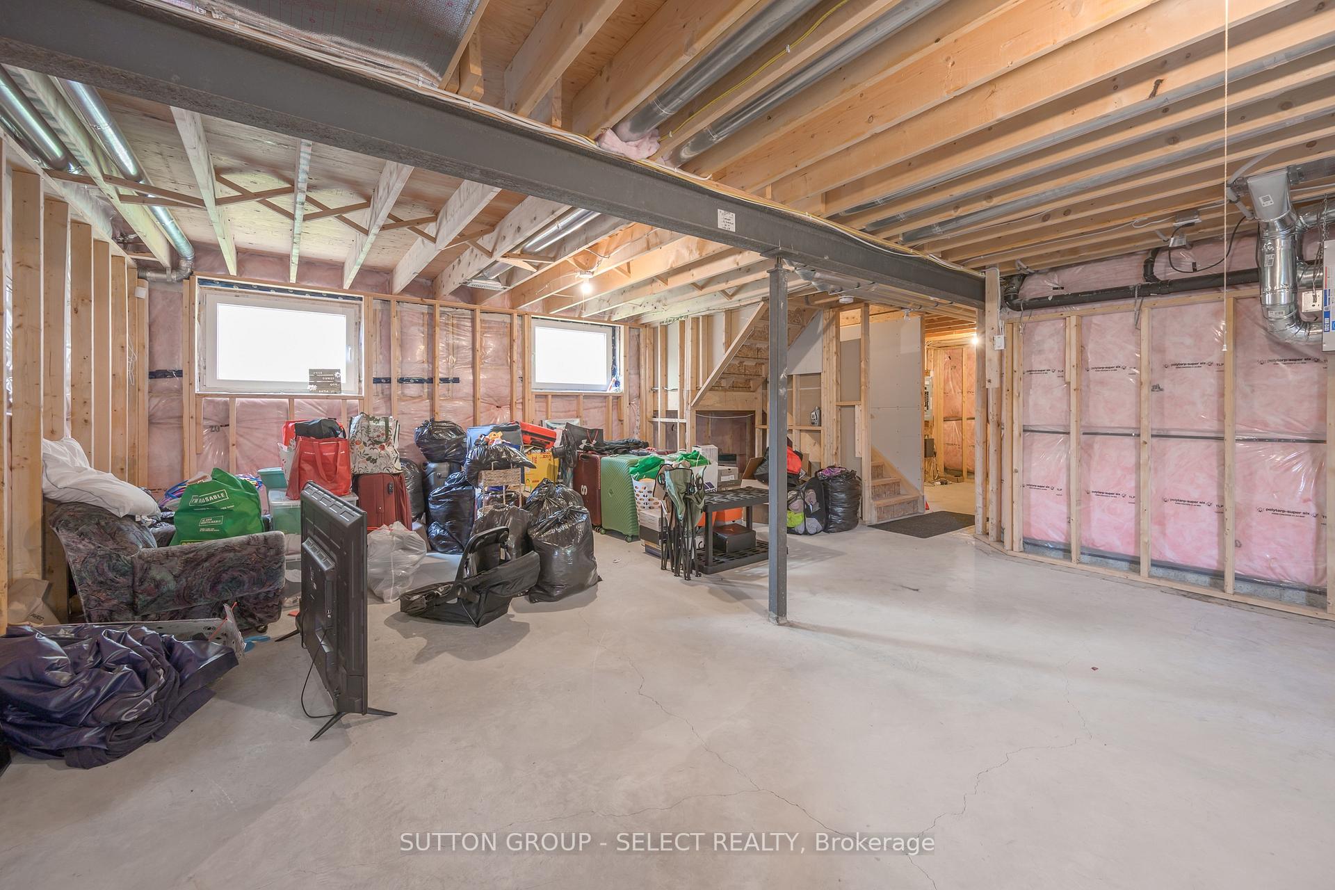 Photo 35 of 801 Superior Drive, London, North B — HOMEH