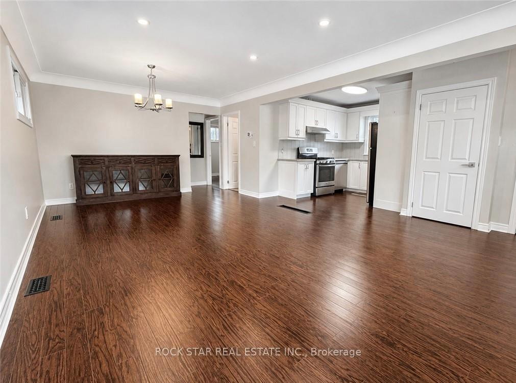 Photo 6 of 144 Winchester Boulevard, Hamilton, Hampton Heights — HOMEH