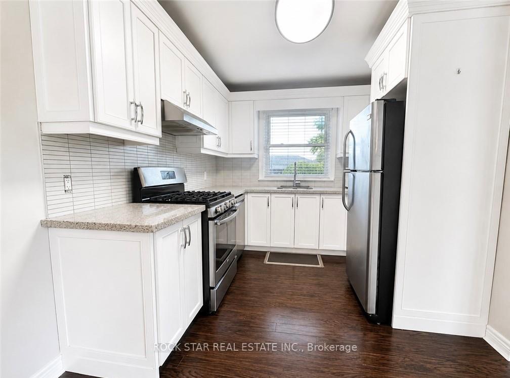 Photo 7 of 144 Winchester Boulevard, Hamilton, Hampton Heights — HOMEH