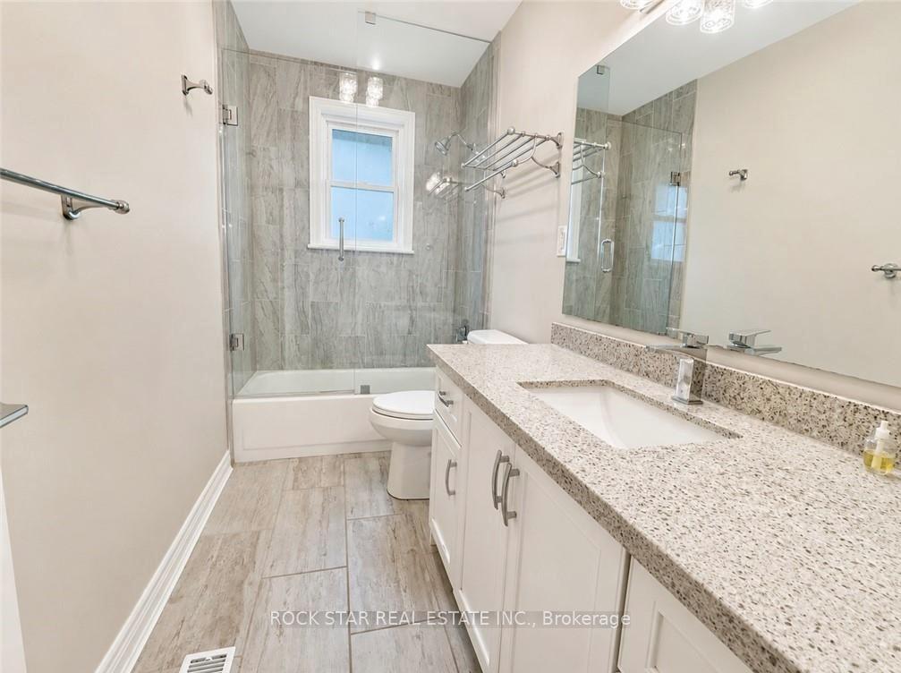 Photo 8 of 144 Winchester Boulevard, Hamilton, Hampton Heights — HOMEH