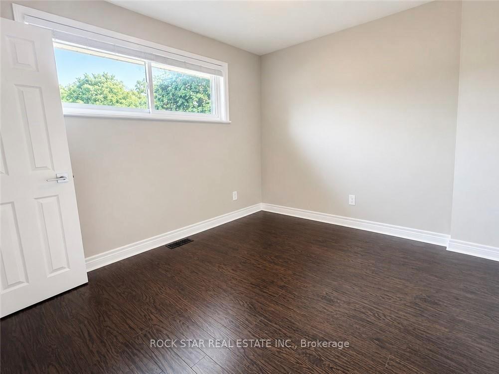 Photo 9 of 144 Winchester Boulevard, Hamilton, Hampton Heights — HOMEH