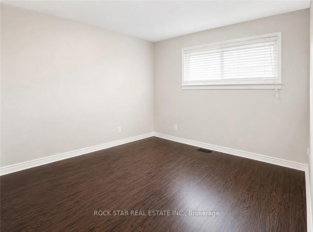 Photo 10 of 144 Winchester Boulevard, Hamilton, Hampton Heights — HOMEH
