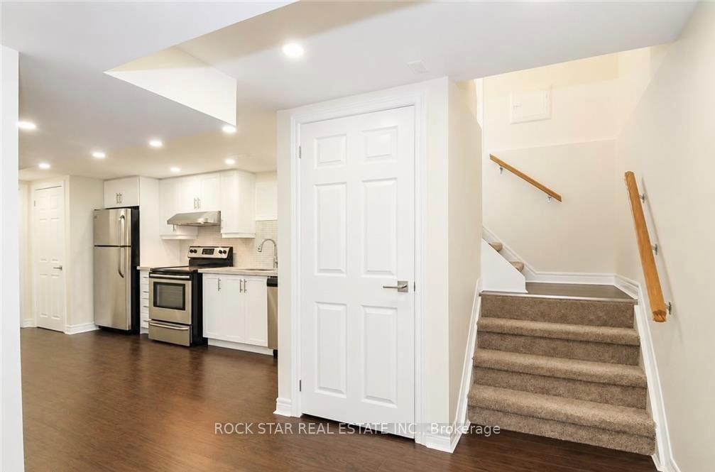 Photo 13 of 144 Winchester Boulevard, Hamilton, Hampton Heights — HOMEH