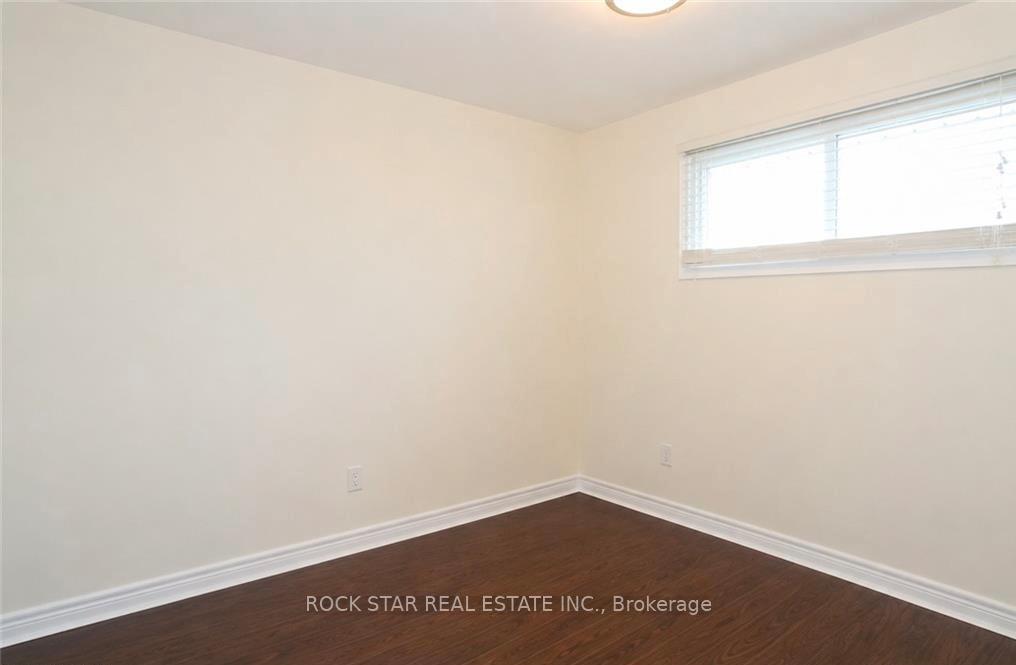 Photo 18 of 144 Winchester Boulevard, Hamilton, Hampton Heights — HOMEH