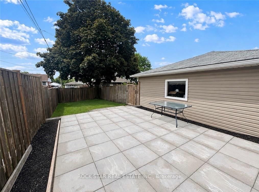 Photo 21 of 144 Winchester Boulevard, Hamilton, Hampton Heights — HOMEH