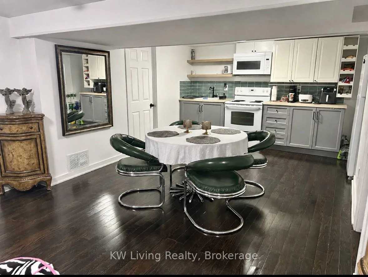 Photo 7 of Unit Lower, 7 Glass Drive, Aurora, Aurora Highlands — HOMEH