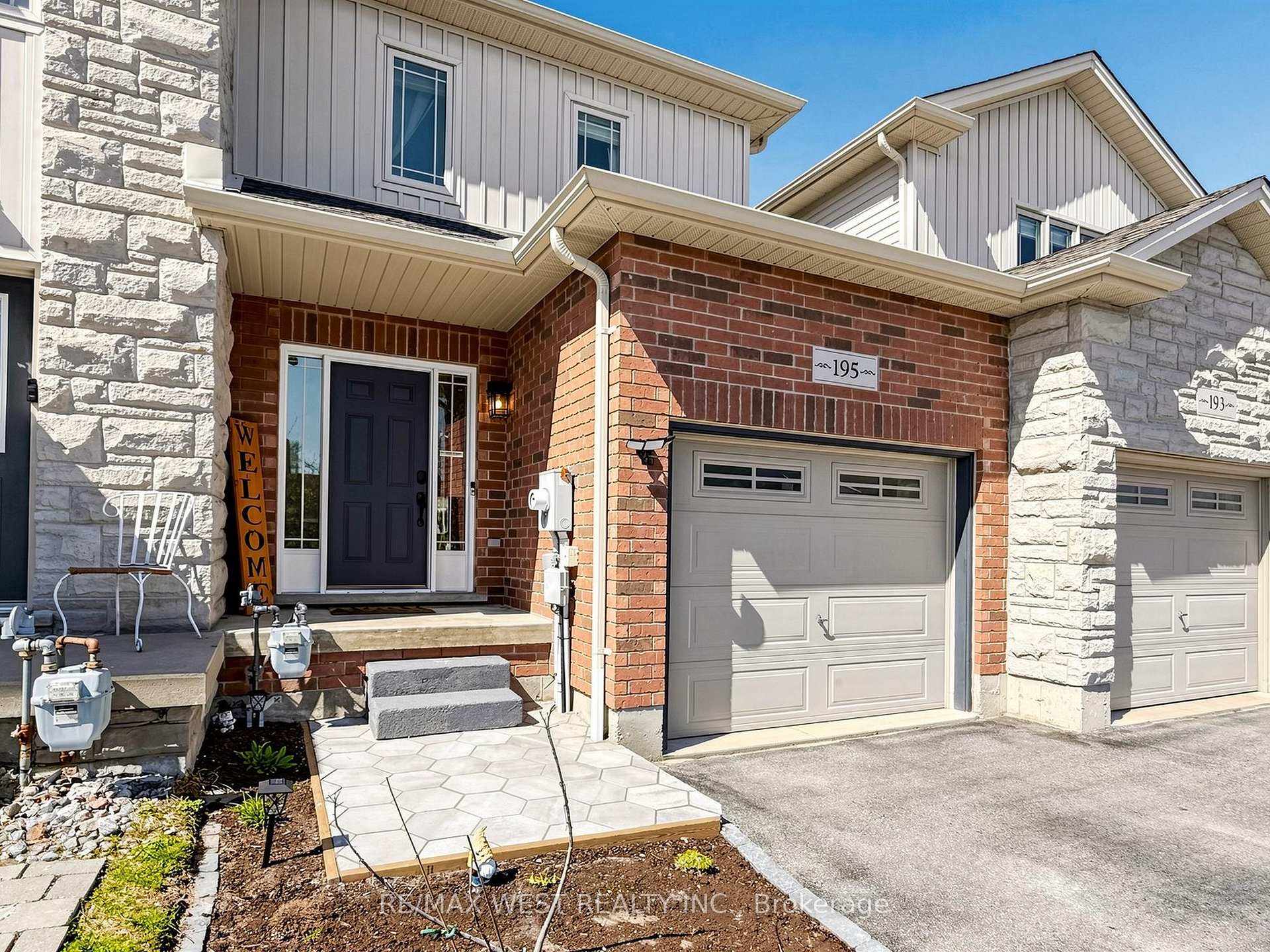 Photo 2 of 195 Banting Crescent, Essa, Angus — HOMEH