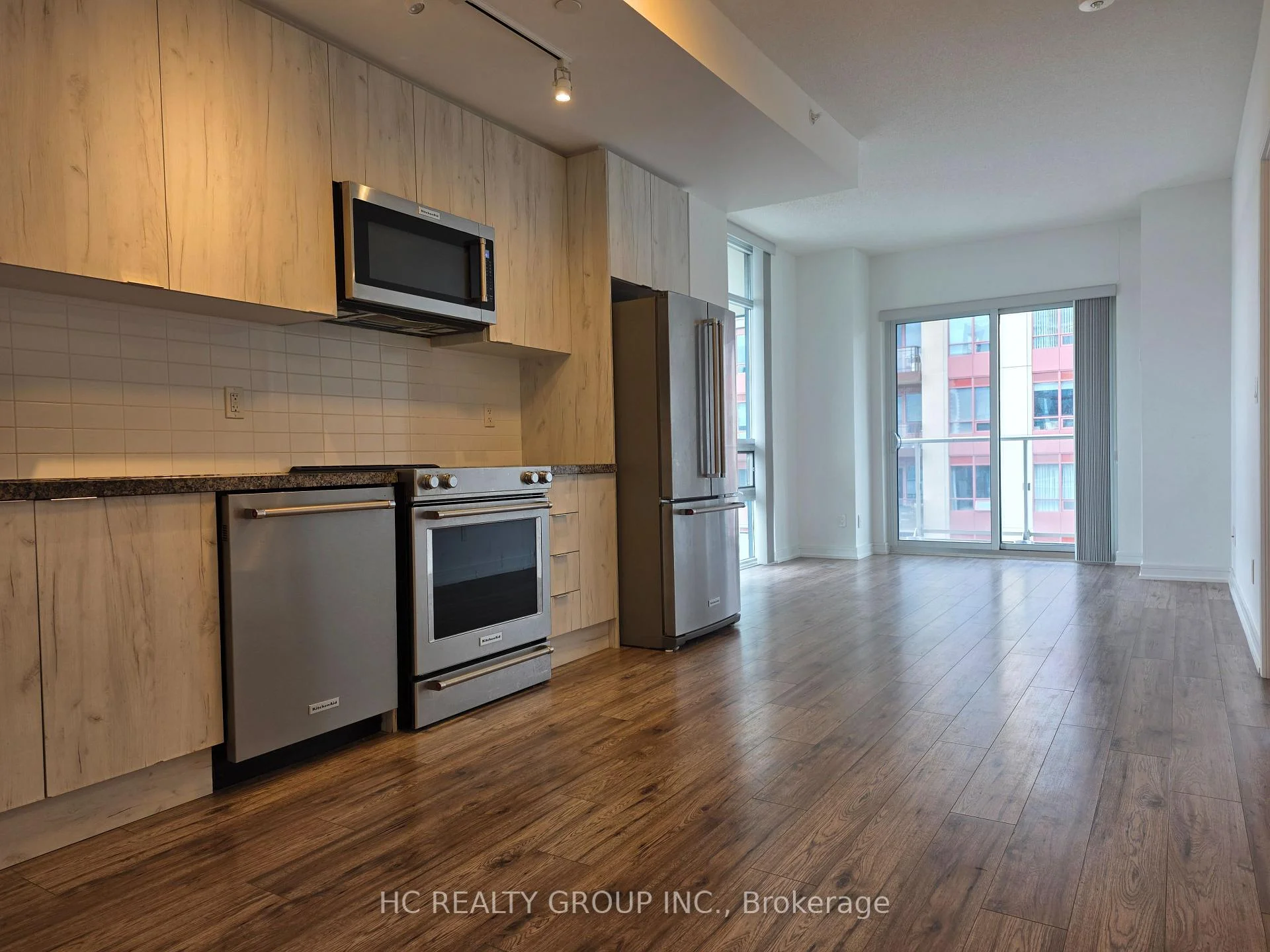 Photo 6 of Unit 605, 621 Sheppard Avenue E, North York, Bayview Village — HOMEH