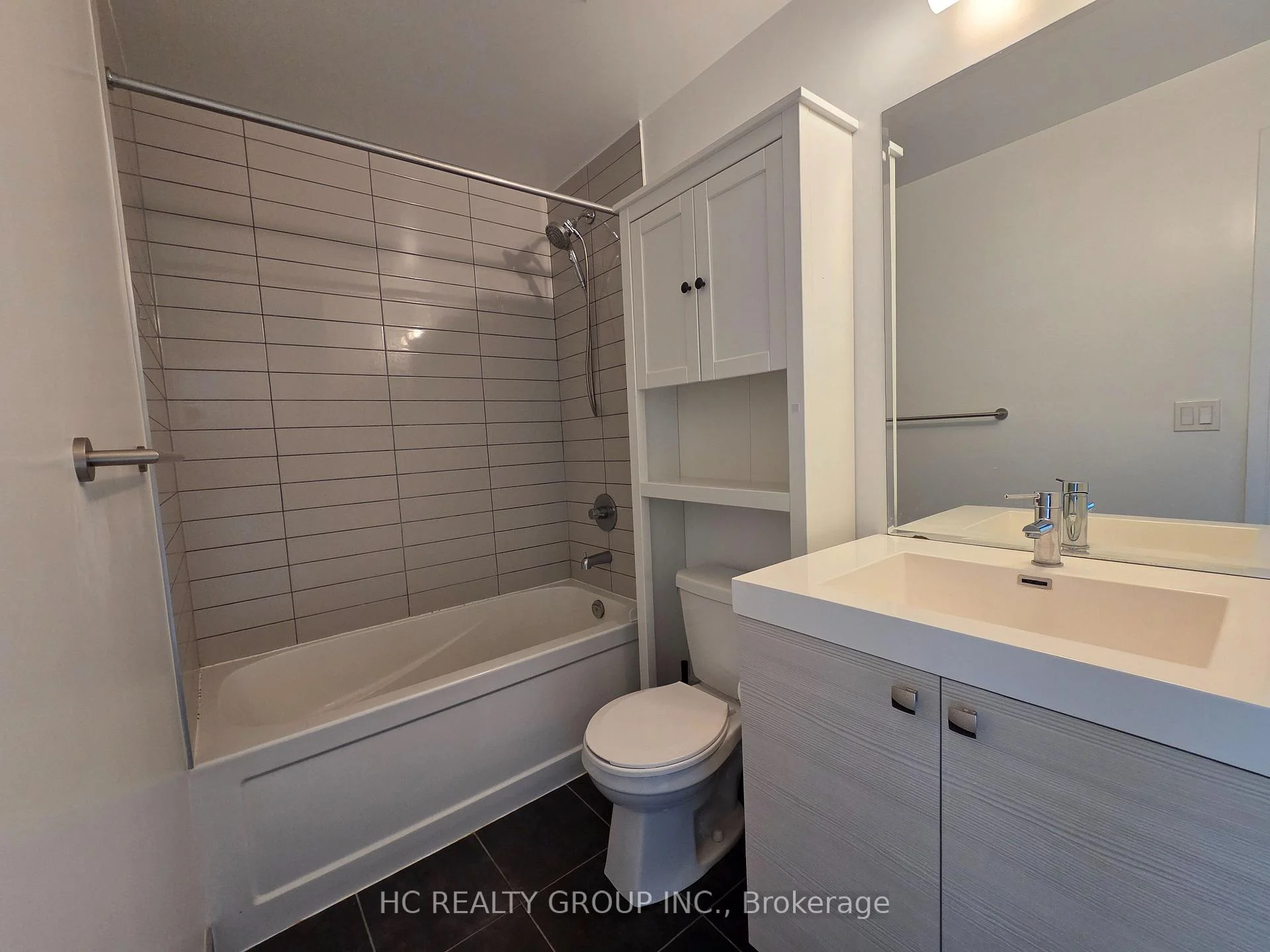 Photo 20 of Unit 605, 621 Sheppard Avenue E, North York, Bayview Village — HOMEH