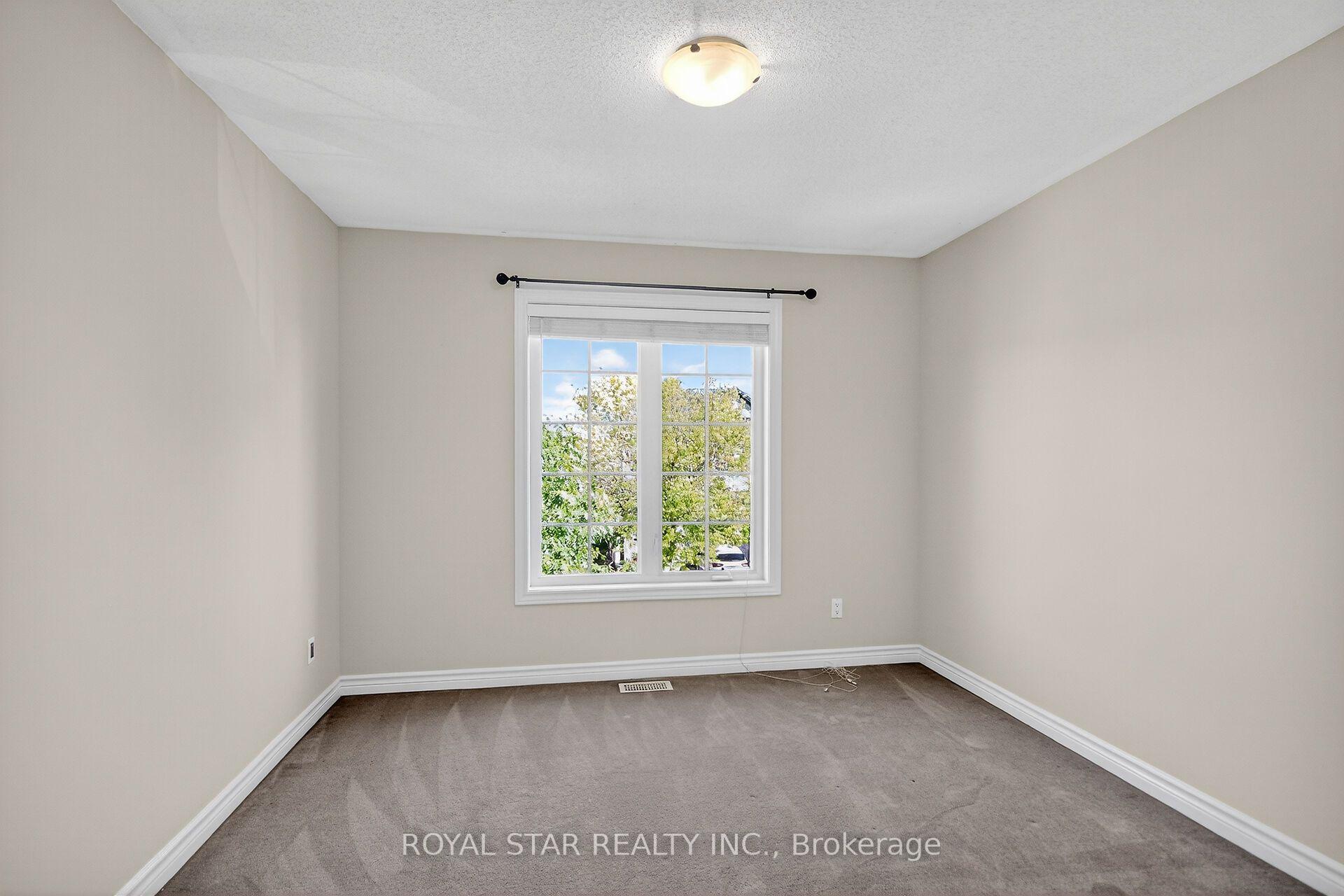 Photo 15 of 272 Broxburn Crescent, Ottawa, Barrhaven - Heritage Park — HOMEH
