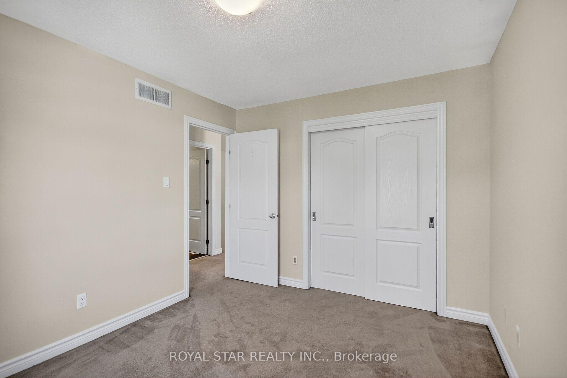 Photo 17 of 272 Broxburn Crescent, Ottawa, Barrhaven - Heritage Park — HOMEH