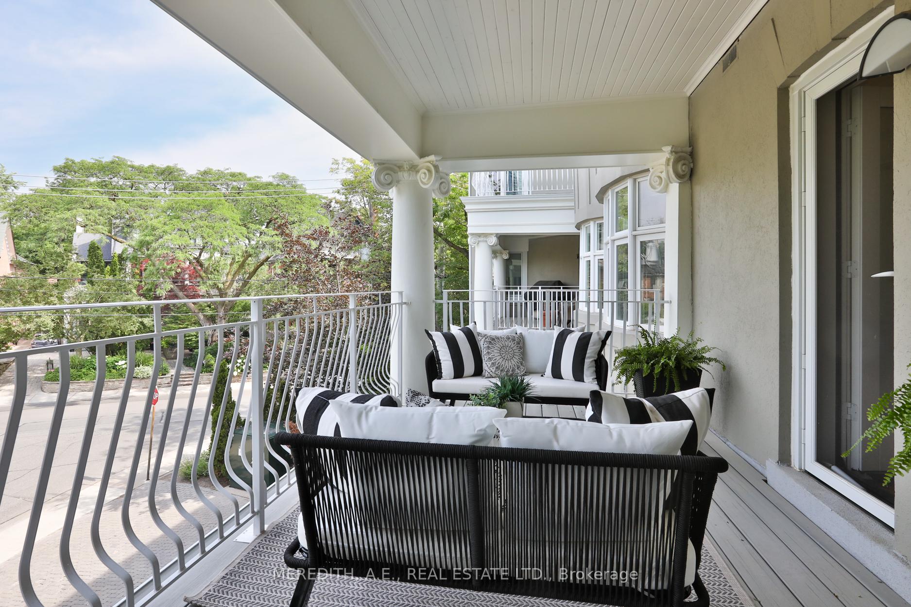 Photo 2 of Unit 203, 75 Crescent Road, Toronto, Rosedale-Moore Park — HOMEH
