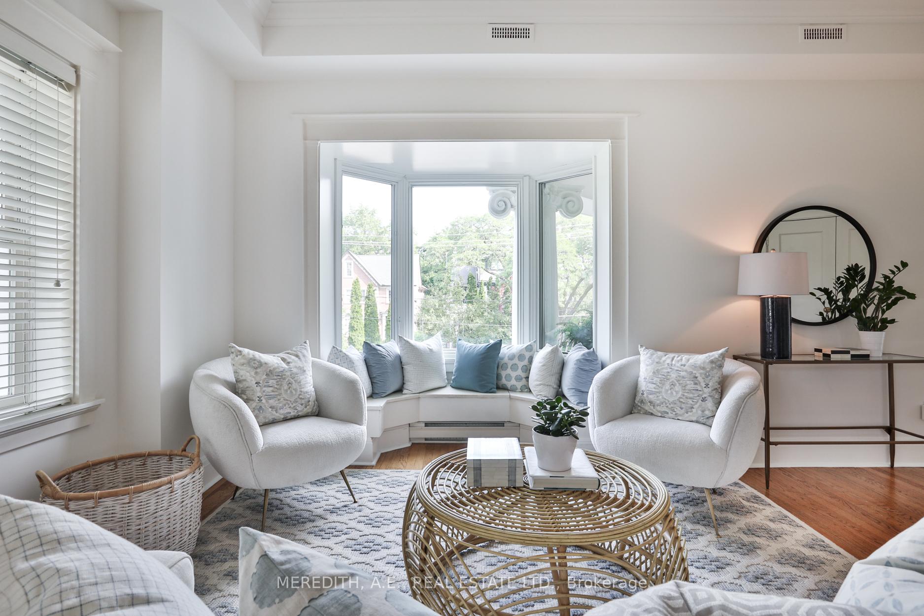 Photo 7 of Unit 203, 75 Crescent Road, Toronto, Rosedale-Moore Park — HOMEH