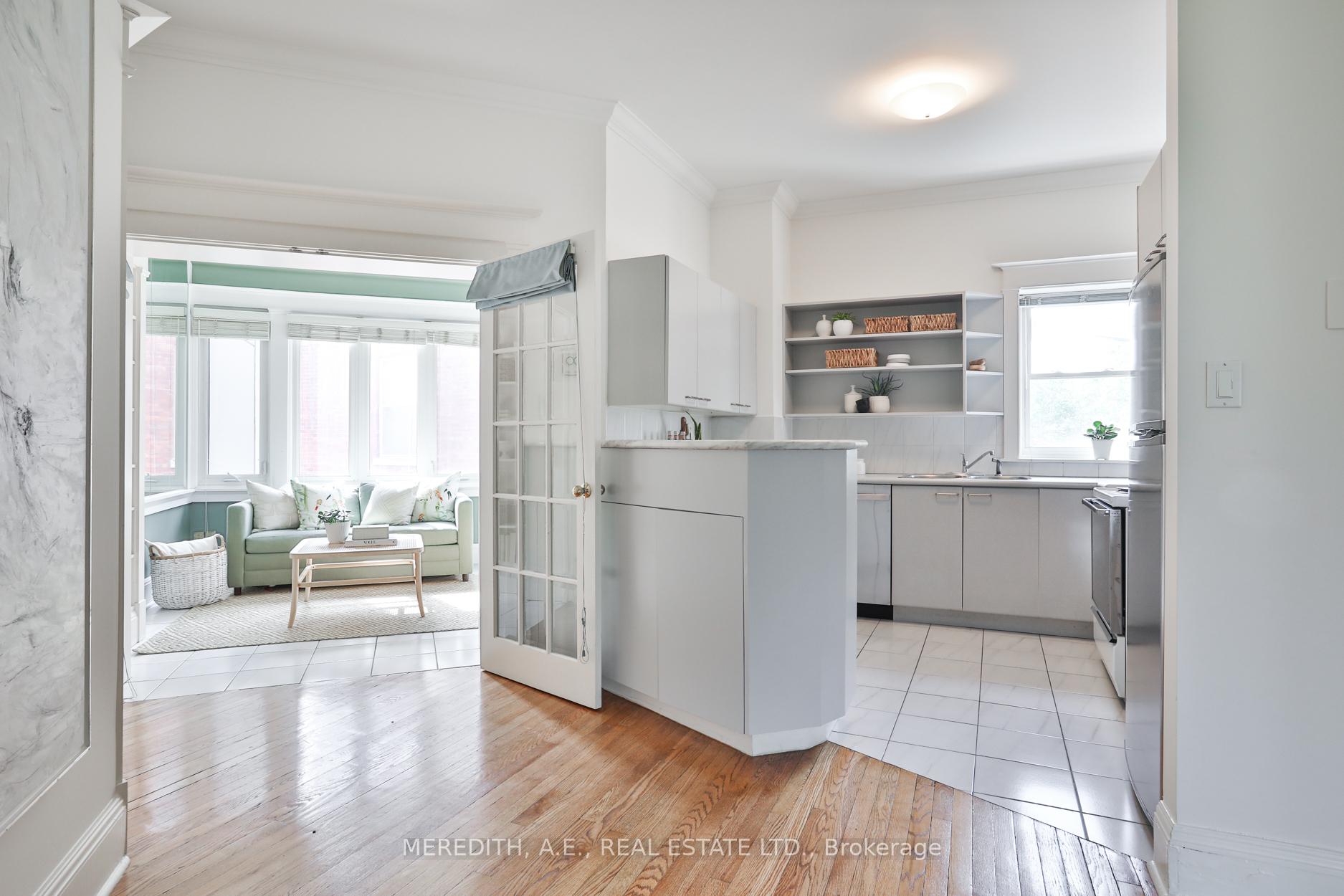 Photo 13 of Unit 203, 75 Crescent Road, Toronto, Rosedale-Moore Park — HOMEH