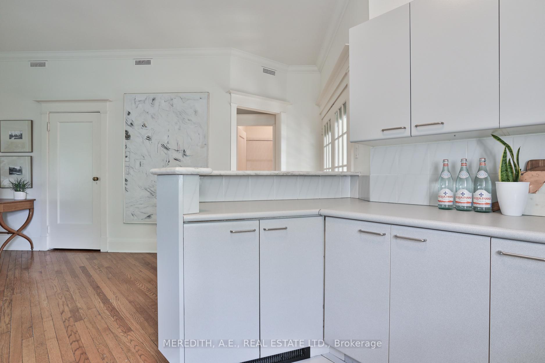 Photo 18 of Unit 203, 75 Crescent Road, Toronto, Rosedale-Moore Park — HOMEH