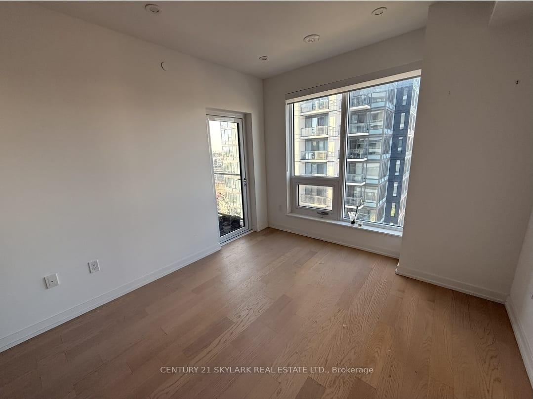Photo 7 of Unit 902, 15 Wellington Street S, Kitchener, Cherry Hill — HOMEH
