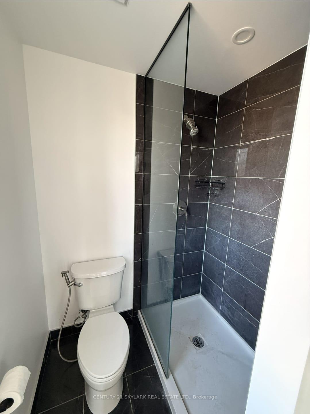 Photo 9 of Unit 902, 15 Wellington Street S, Kitchener, Cherry Hill — HOMEH