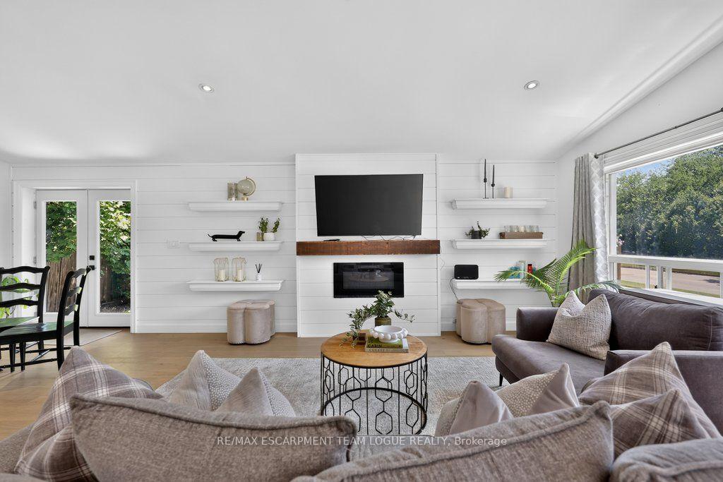 Photo 9 of 2085 Mountainside Drive, Burlington, Mountainside — HOMEH