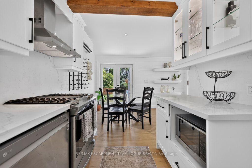 Photo 14 of 2085 Mountainside Drive, Burlington, Mountainside — HOMEH