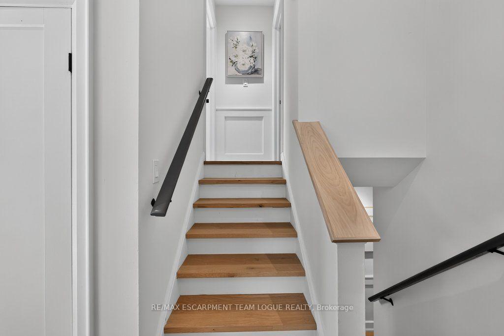 Photo 18 of 2085 Mountainside Drive, Burlington, Mountainside — HOMEH