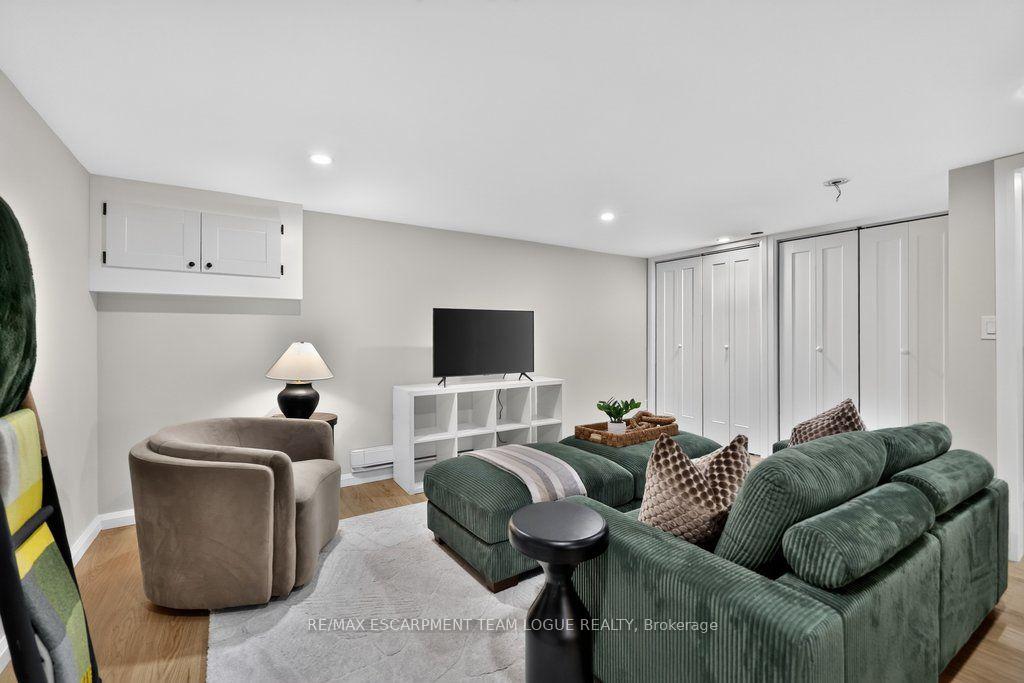 Photo 35 of 2085 Mountainside Drive, Burlington, Mountainside — HOMEH