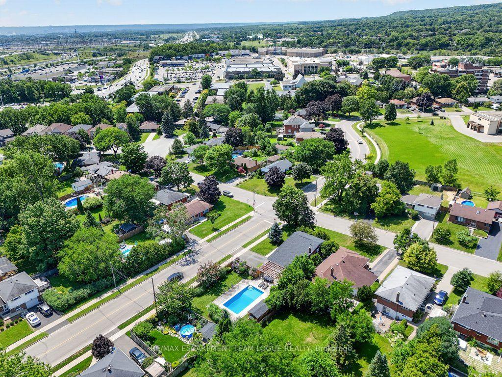 Photo 47 of 2085 Mountainside Drive, Burlington, Mountainside — HOMEH