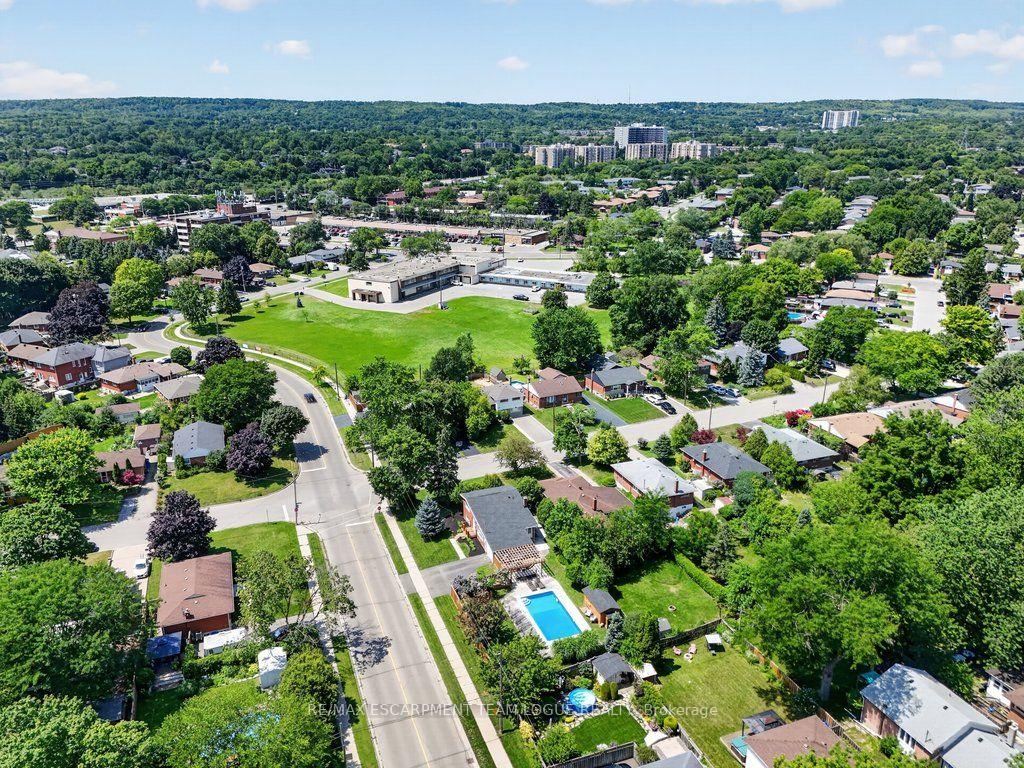 Photo 48 of 2085 Mountainside Drive, Burlington, Mountainside — HOMEH