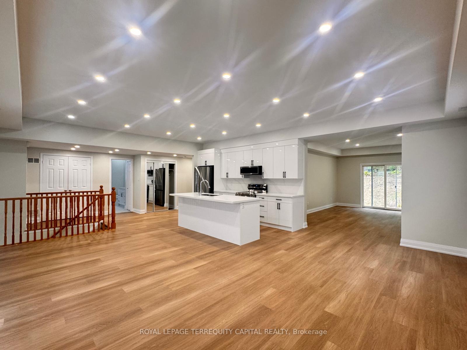 Photo 9 of Unit Upper, 344 Edgehill Drive, Barrie, Sandy Hollow — HOMEH