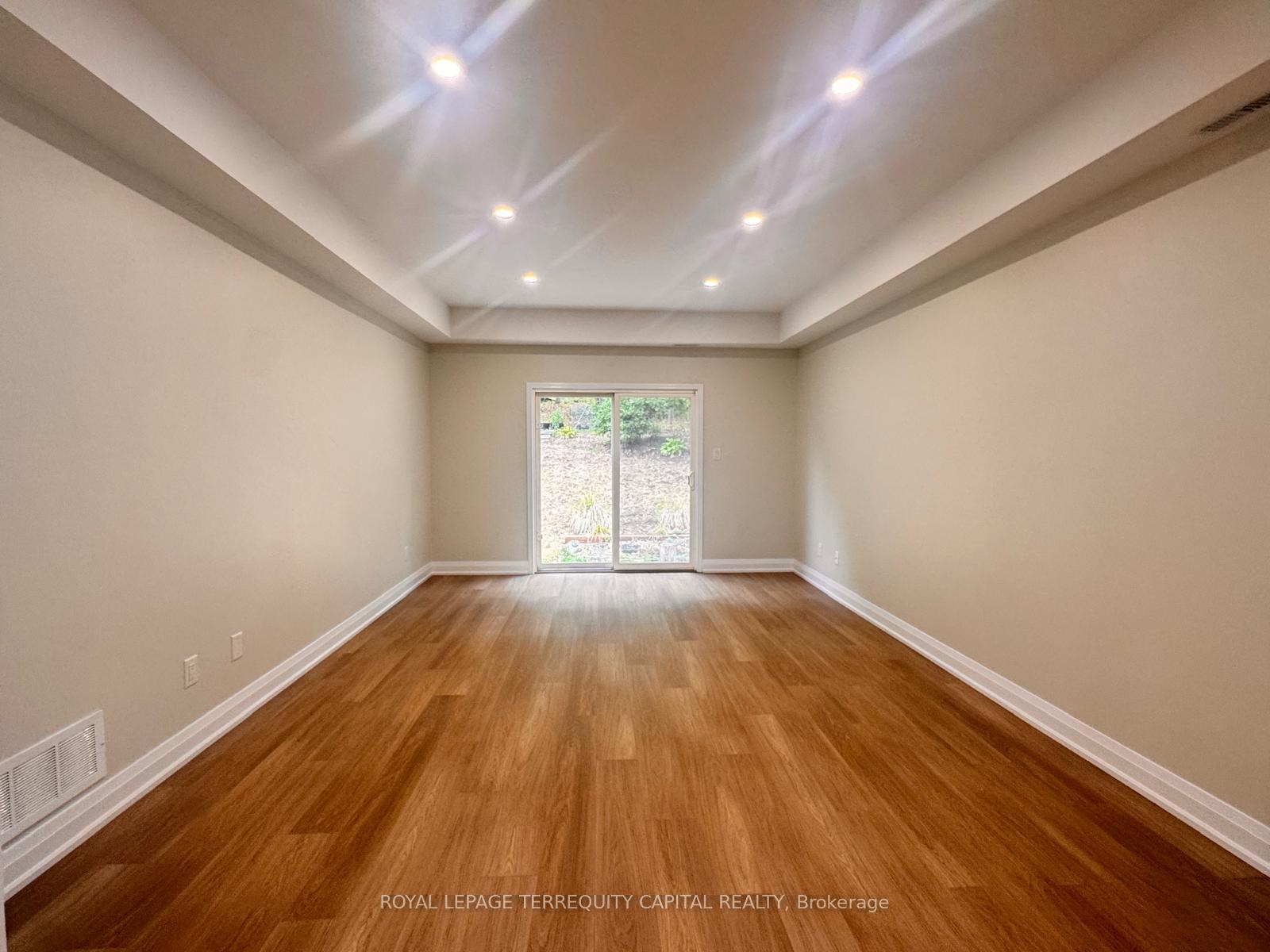 Photo 22 of Unit Upper, 344 Edgehill Drive, Barrie, Sandy Hollow — HOMEH