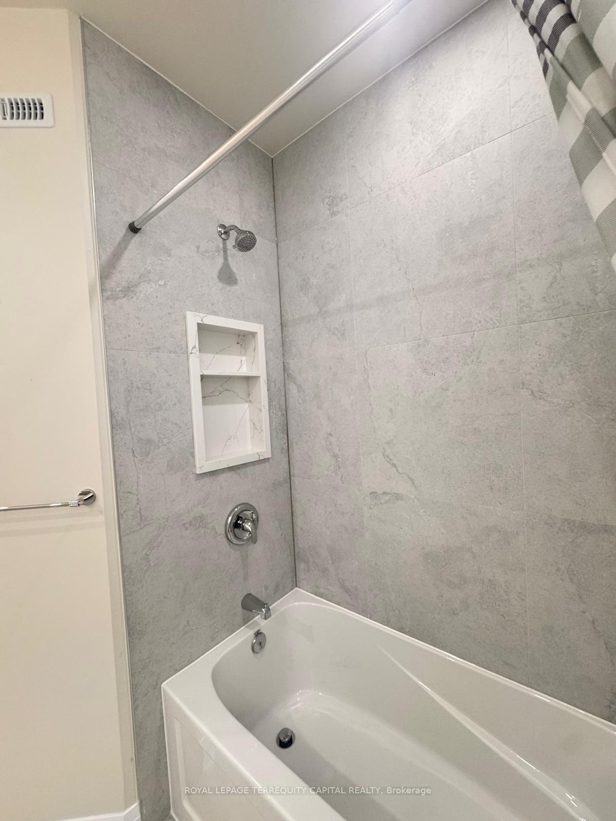 Photo 29 of Unit Upper, 344 Edgehill Drive, Barrie, Sandy Hollow — HOMEH