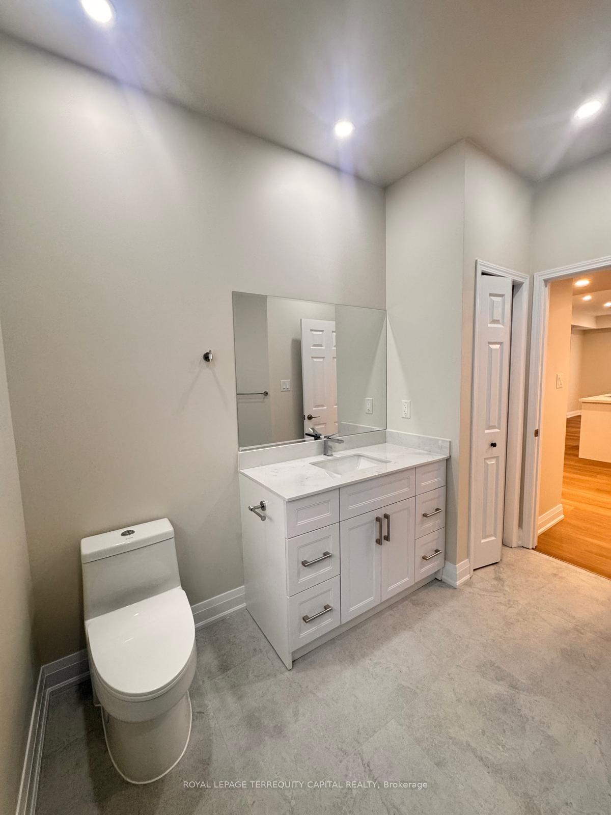 Photo 32 of Unit Upper, 344 Edgehill Drive, Barrie, Sandy Hollow — HOMEH