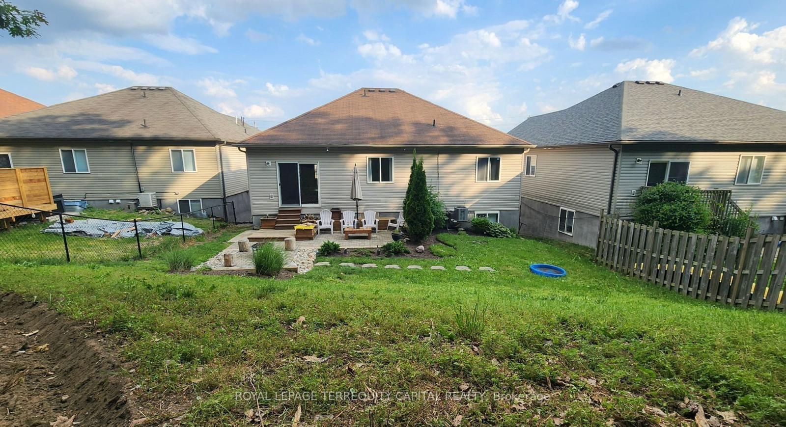 Photo 33 of Unit Upper, 344 Edgehill Drive, Barrie, Sandy Hollow — HOMEH