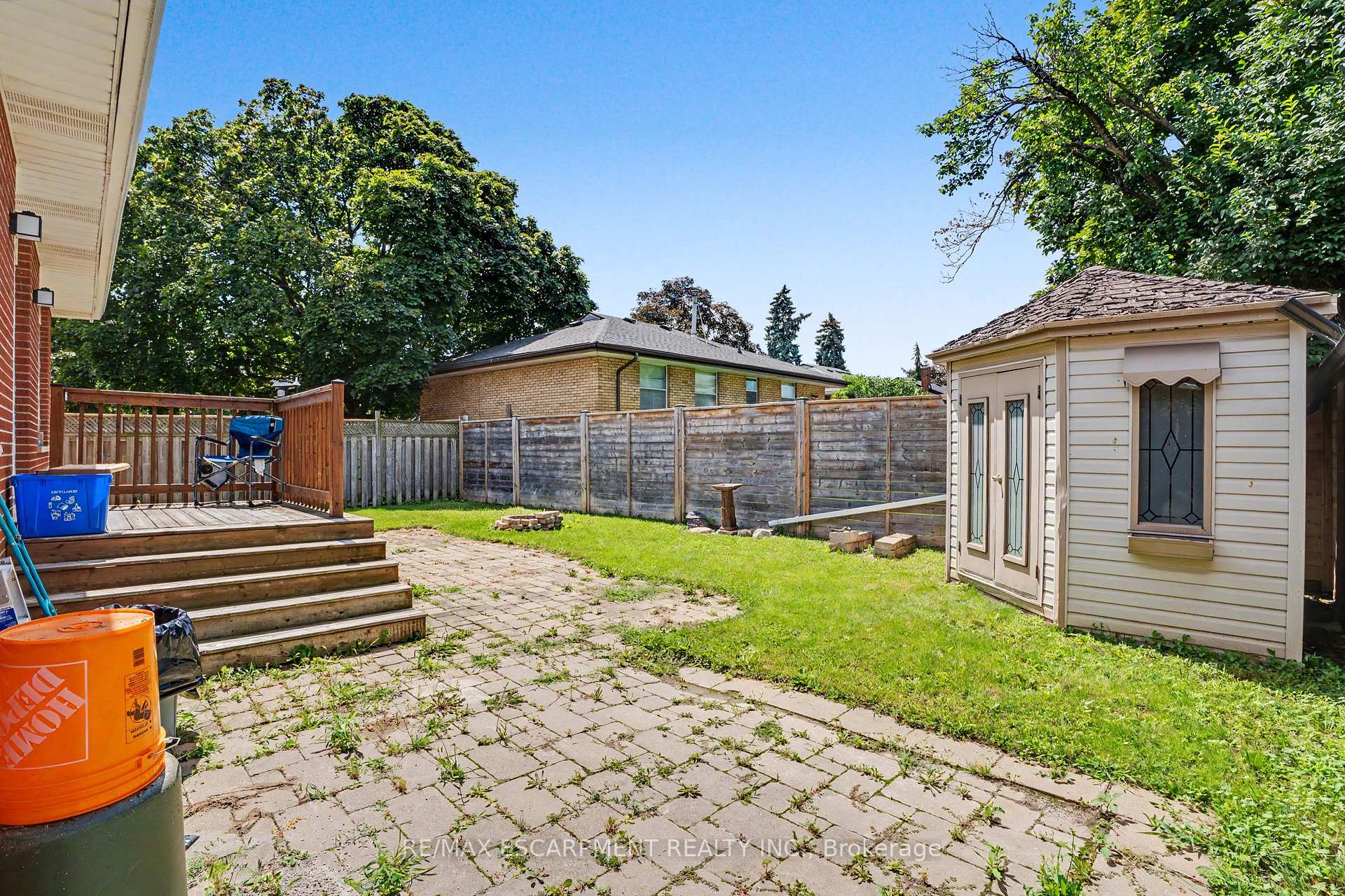 Photo 35 of 100 Hardale Crescent, Hamilton, Huntington — HOMEH