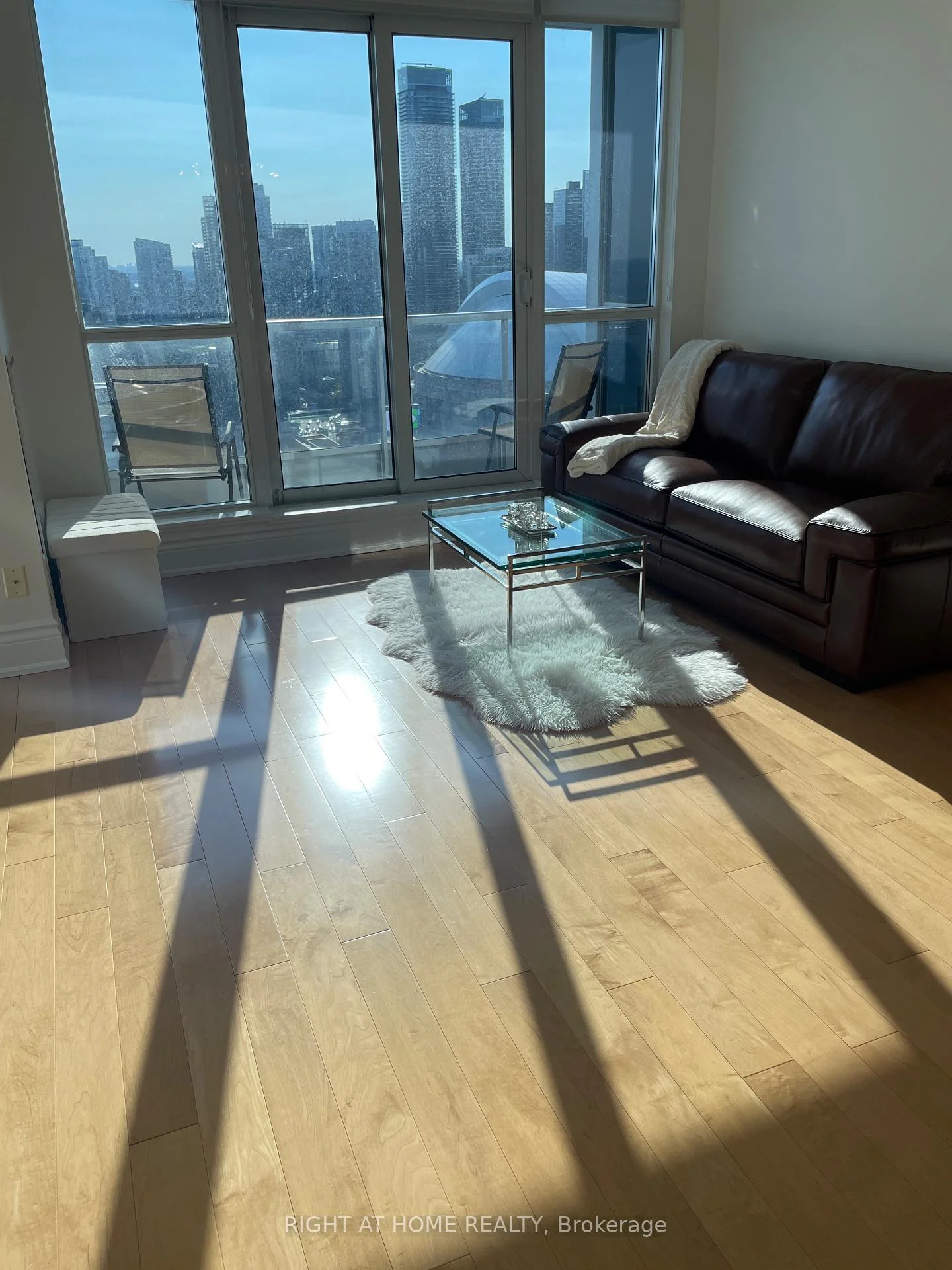 Photo 29 of Unit 3511, 208 Queens Quay W, Toronto, Waterfront Communities — HOMEH