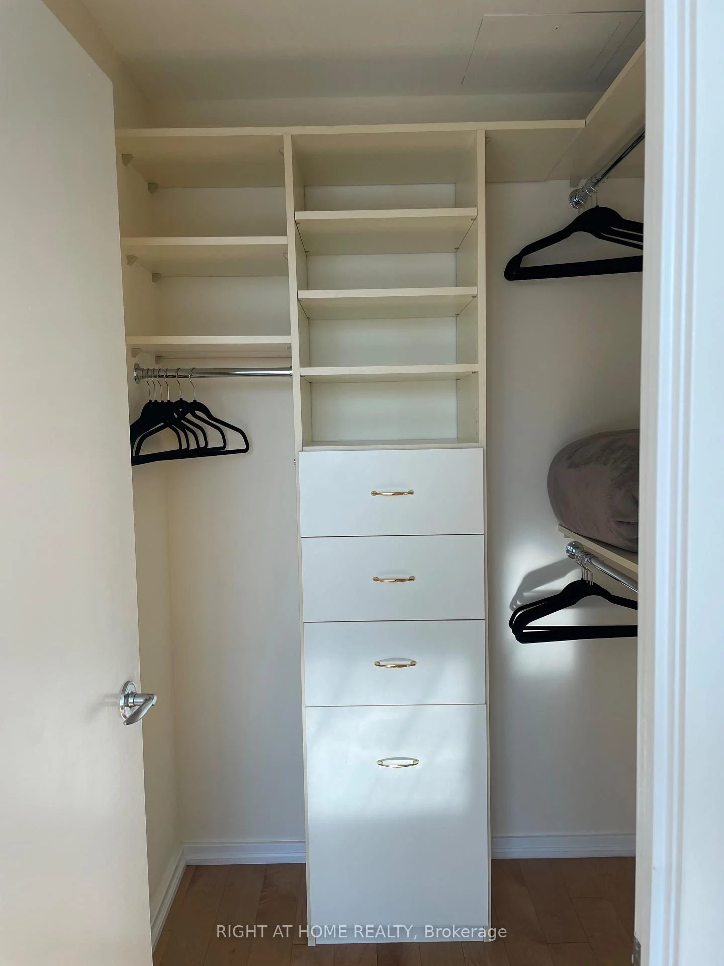 Photo 20 of Unit 3511, 208 Queens Quay W, Toronto, Waterfront Communities — HOMEH