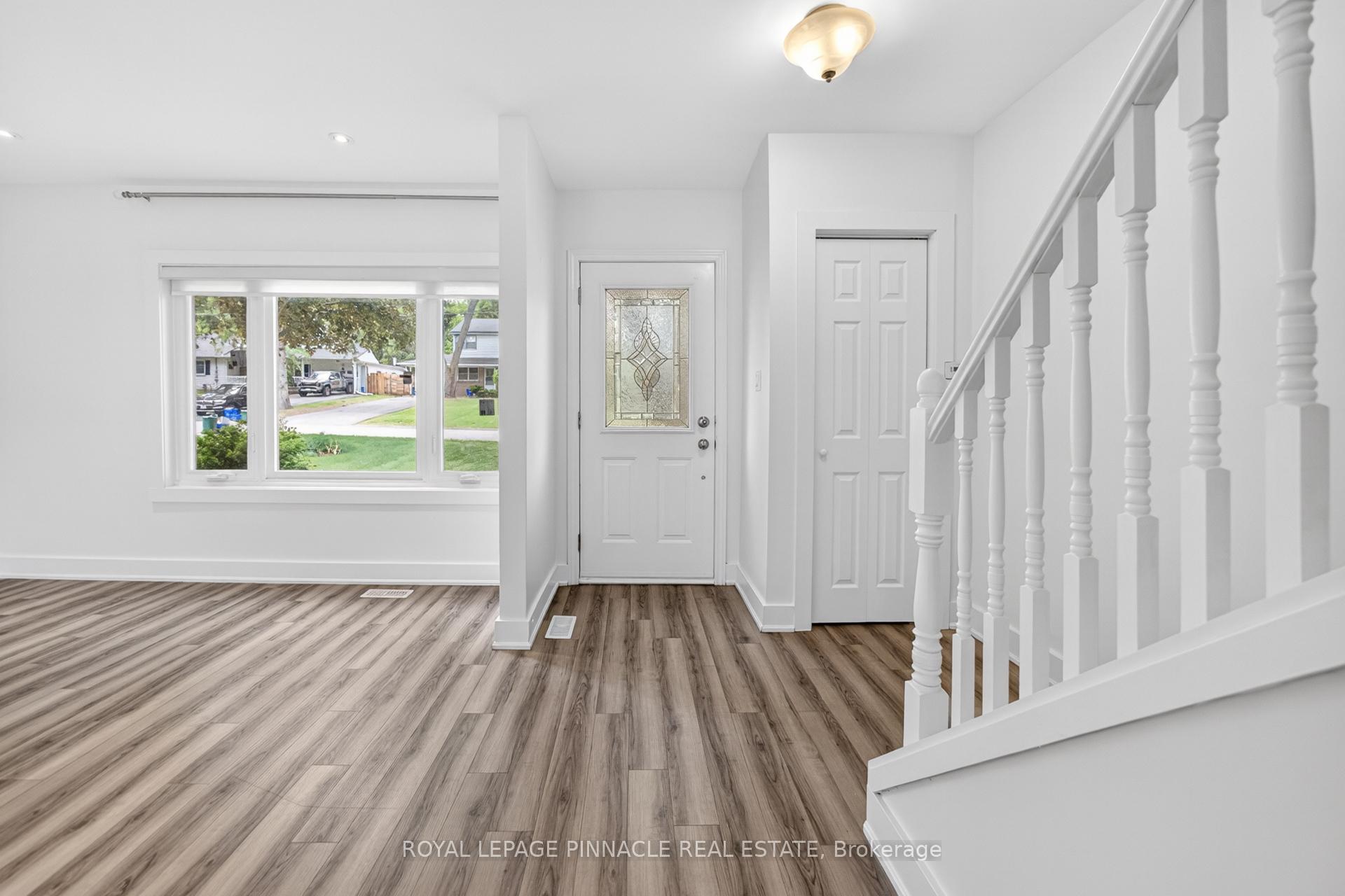 Photo 6 of 11 Elizabeth Street, Markham, Old Markham Village — HOMEH
