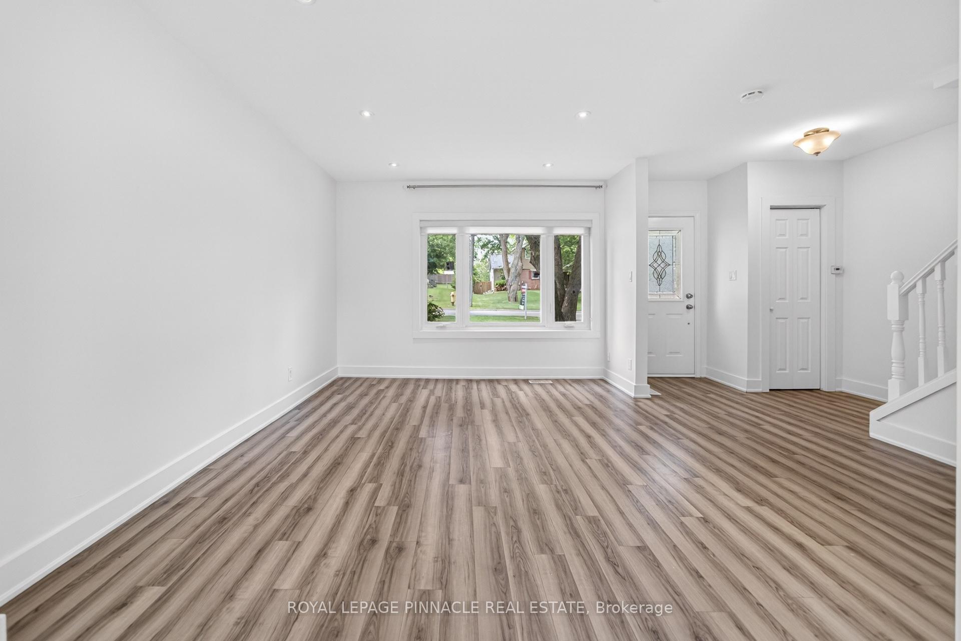 Photo 9 of 11 Elizabeth Street, Markham, Old Markham Village — HOMEH