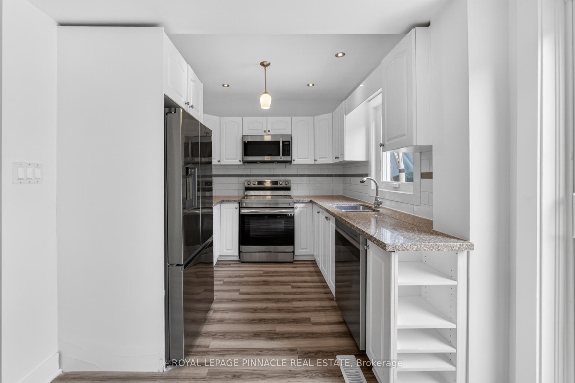 Photo 16 of 11 Elizabeth Street, Markham, Old Markham Village — HOMEH