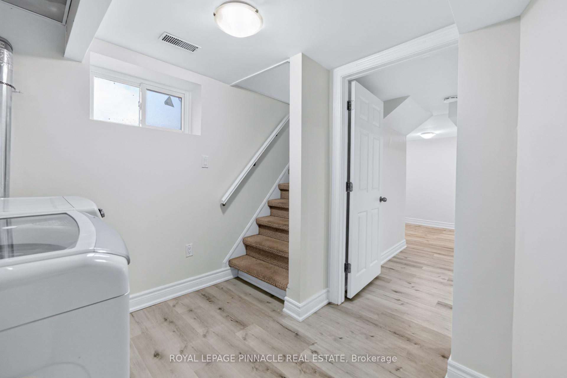 Photo 35 of 11 Elizabeth Street, Markham, Old Markham Village — HOMEH