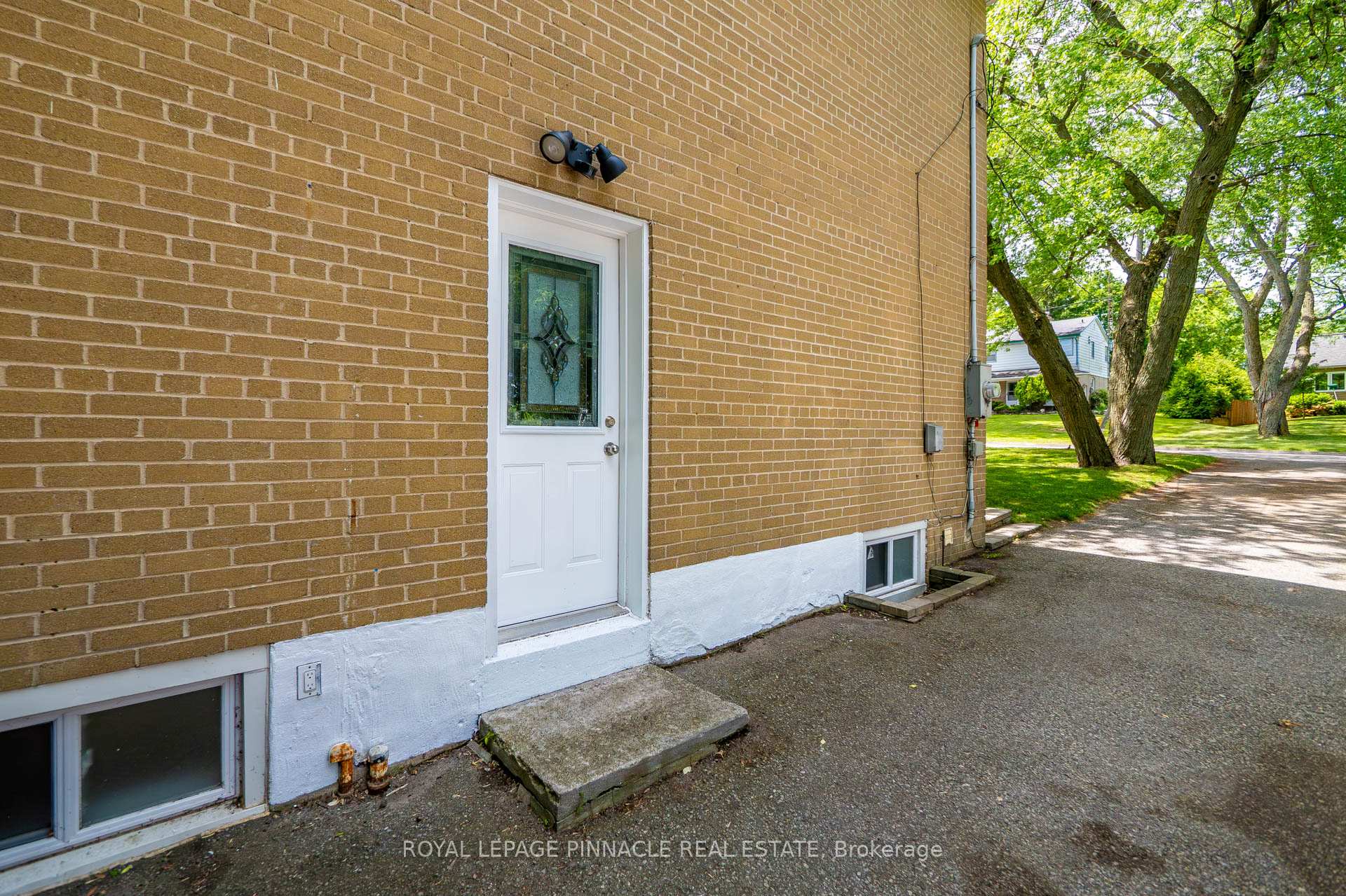 Photo 42 of 11 Elizabeth Street, Markham, Old Markham Village — HOMEH